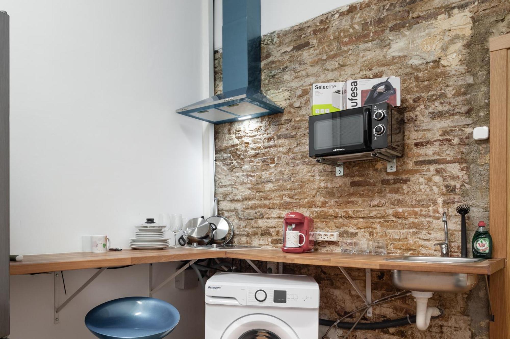 Aparthotel Camp Nou & Fira Business Lofts L'Hospitalet de Llobregat Exterior foto